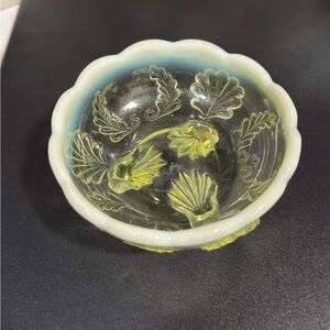 Northwood Vaseline glass 3-footed bowls Fan & Feather pattern ANTIQUE 4.25”x2”